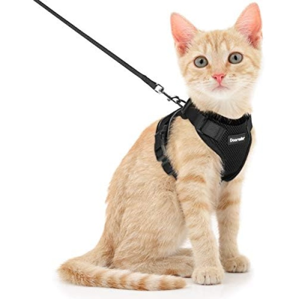 Dooradar Cat Harness and Leash Escape Proof for Walking, Adjustable Vest Harness for Small Medium Cats, Soft Breathable Easy Control Jacket with Reflective Strips & 1 Metal Leash Ring, Black, XS