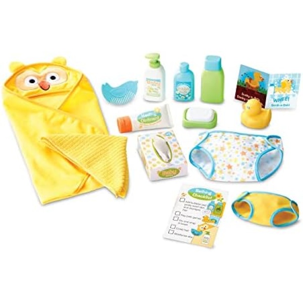 Melissa & Doug Mine to Love Changing & Bath Time Play Set for Dolls (Diapers, Pretend Shampoo, Wipes, Towel, More, 19 Pieces)