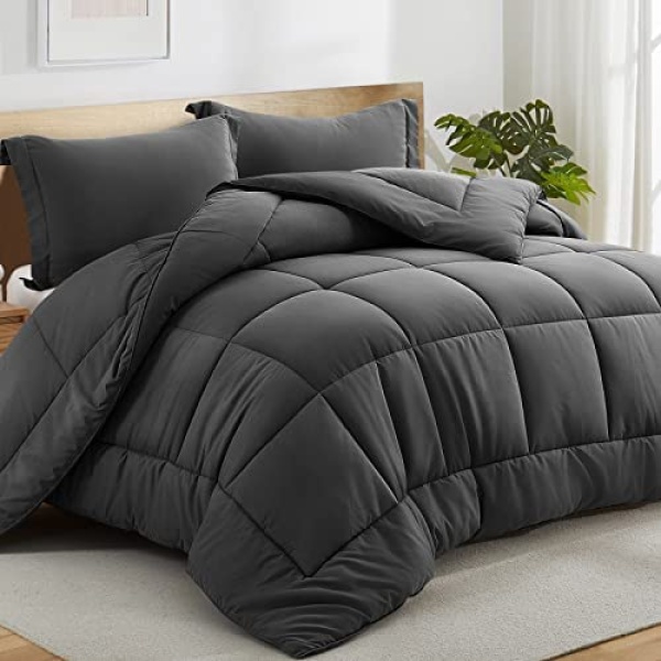 All Season King Comforter Set 3 PCs Soft Quilted Down Alternative Comforter+2 Pillow Shams with Corner Tabs,Winter Summer Warm Fluffy,Machine Washable (King, Grey)