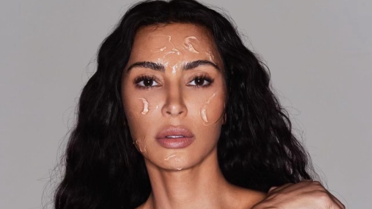 Kim Kardashian Releases a New Resurfacing Mask With Her Skincare Line ‘SKKN’ – Fashion Bomb Daily