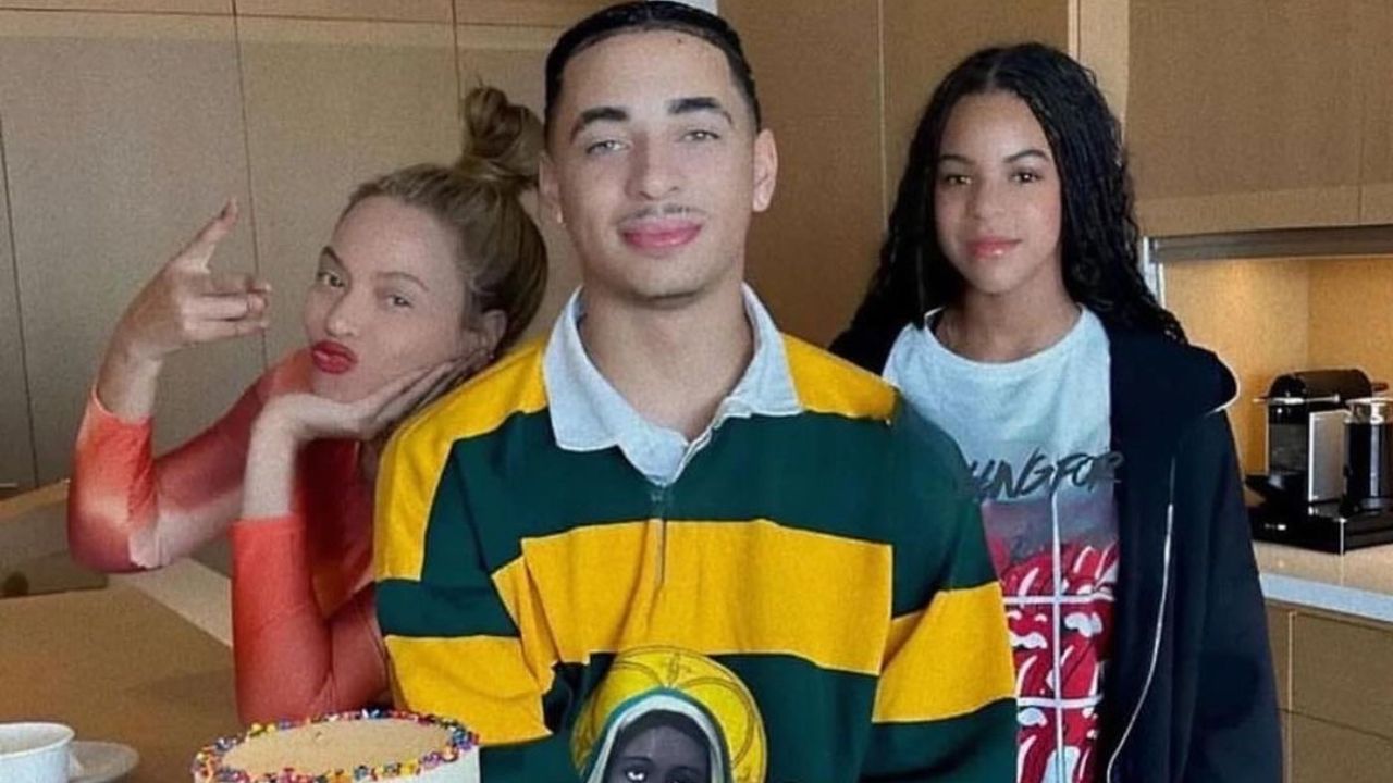 Solange’s Son Julez Smith Celebrated his 19th Birthday with his Aunt Beyoncé and Blue Ivy in a Denim Tears Rugby Graphic Top – Fashion Bomb Daily