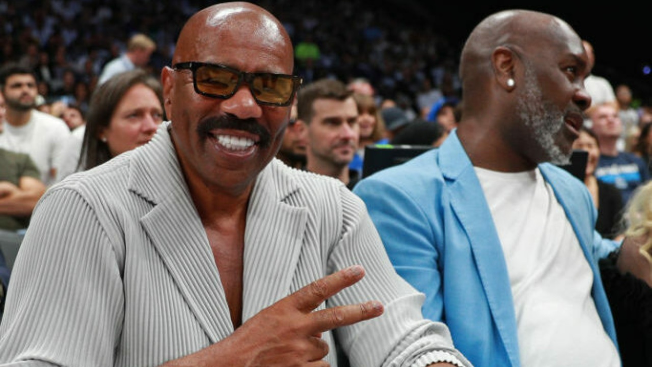 Steve Harvey is Redefining Fashion For Mature Stylish Men – Fashion Bomb Daily