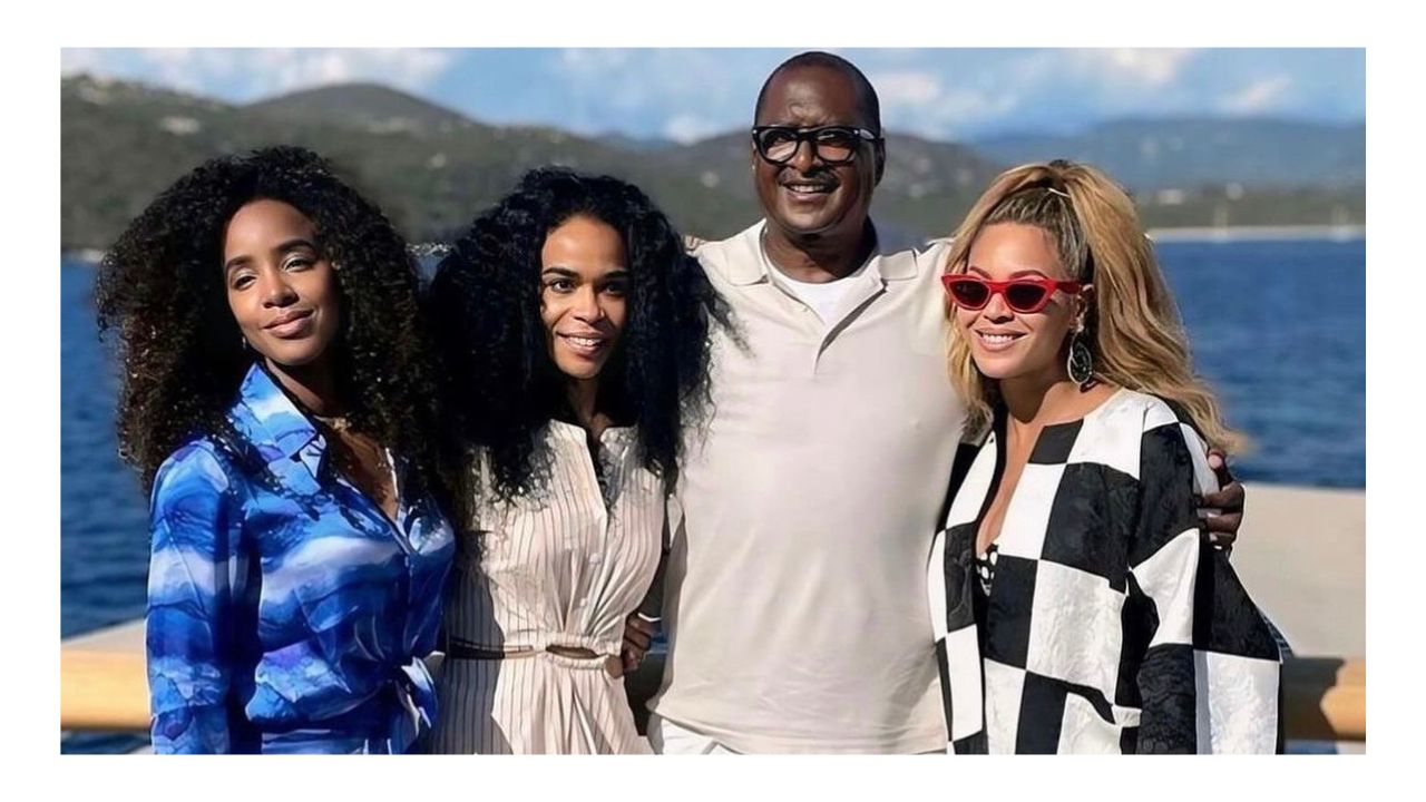 Kelly Rowland Yachts it Up With Beyonce, Michelle Williams, and Matthew Knowles in Sai Sankoh Available on Fashion Bomb Daily Shop!